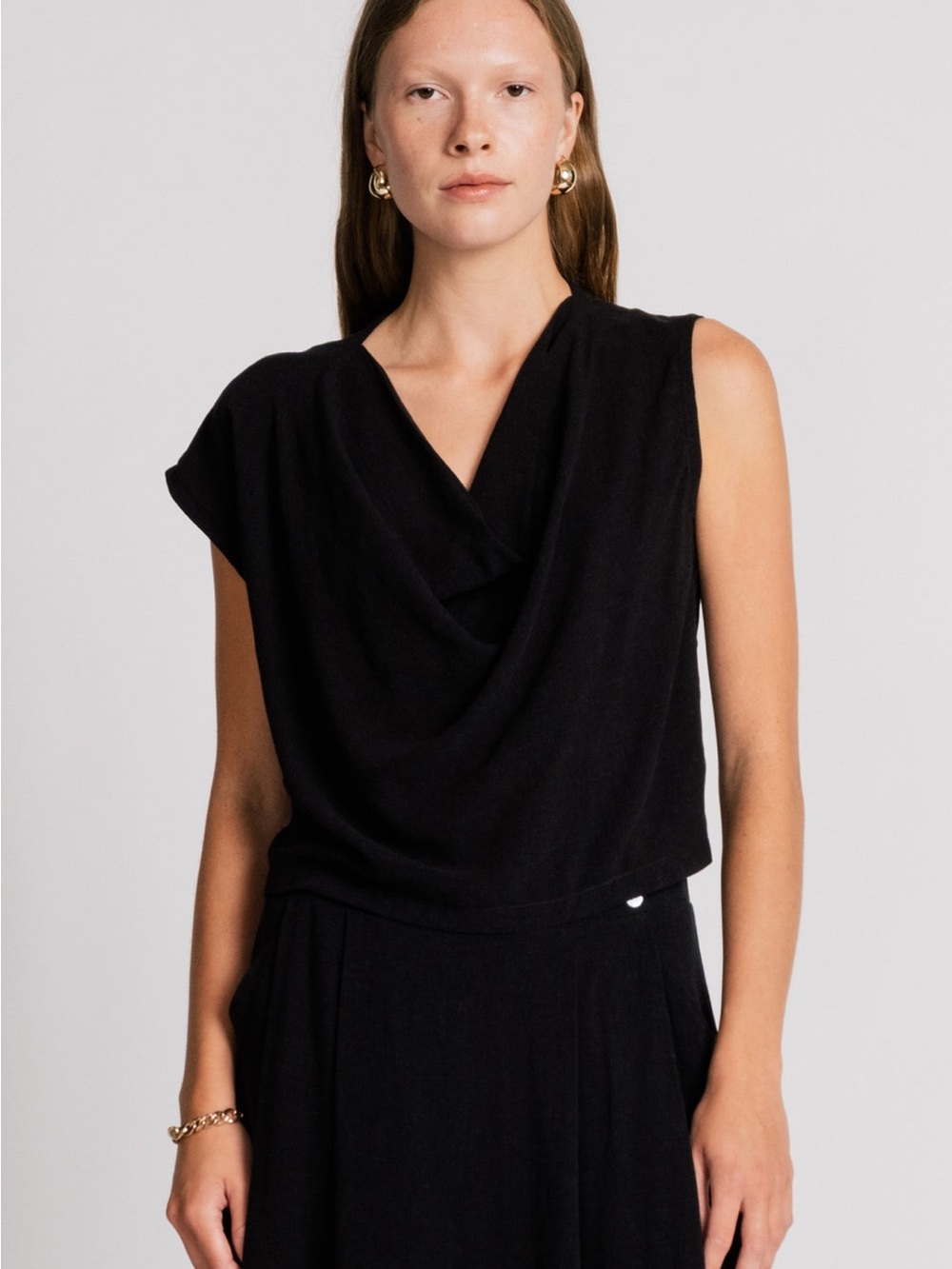Allison Wonderland Sleeveless Black Wren Top